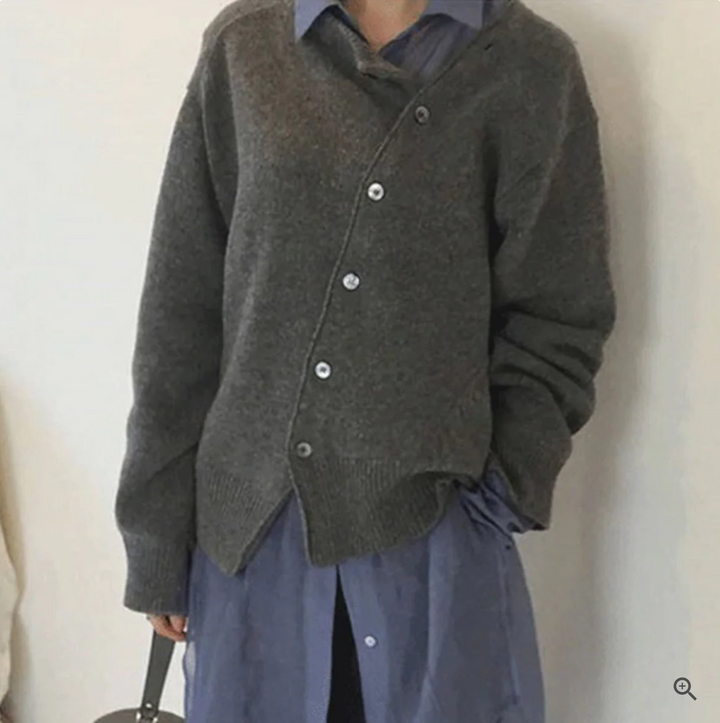 Angel | Asymmetric cardigan with single buttons